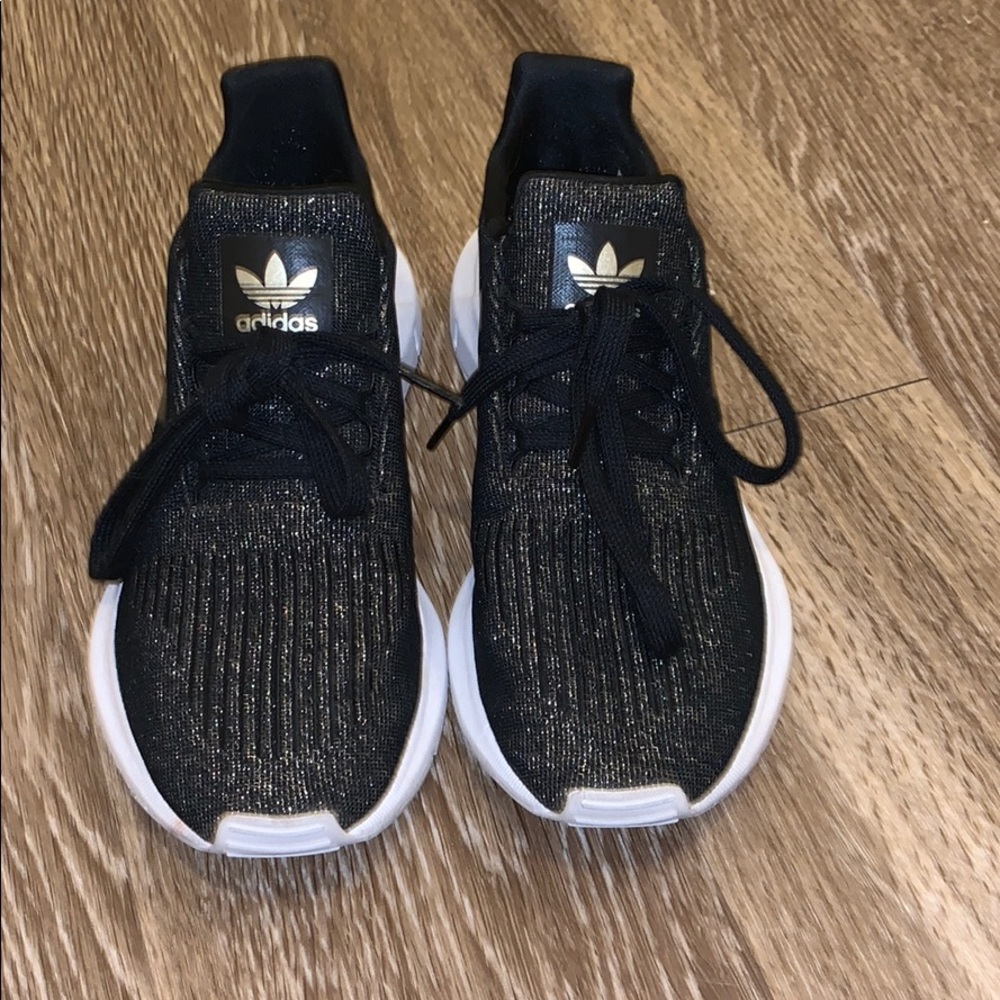 Adidas Swift Run Sneakers